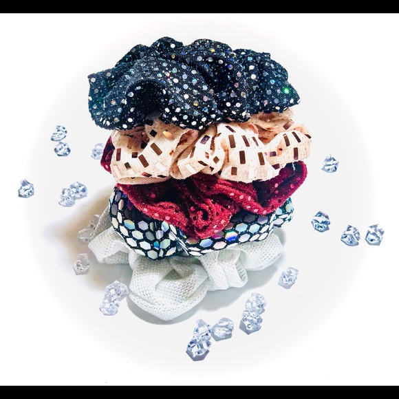 SPARKLE BLING SCRUNCHIES 3PACK WITH BOX - Picture 7 of 8